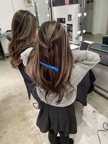 キング 心斎橋店(K!ng)&nbsp;ハイライトカラーミルクティーベージュレイヤーカット