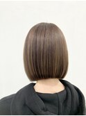 イメチェンホワイトブロンド外ハネボブ美髪ワイドバング