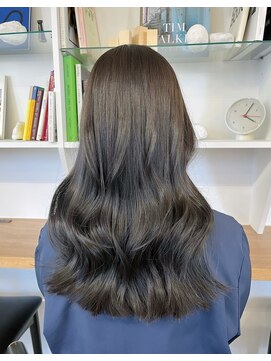 コレクティブワーク 表参道 渋谷(COLLECTIVE WORK) レイヤーカット レイヤー グレージュカラー 透明感カラー 渋谷