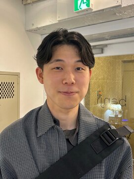 ベンジー 天神店(benji) 流れるセンターパート