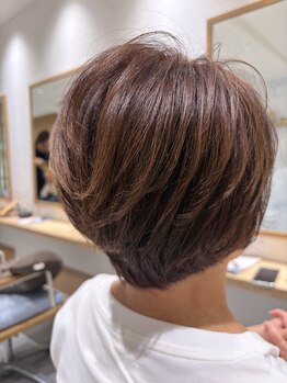 グッドデイアウラ(good day aura)の写真/ハンドブローで美しく決まる!髪質に合わせた絶妙カットで、毎朝のセットが格段に楽になる似合わせショート