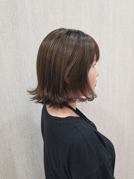 アルーシェ 心斎橋(Alushe) 切りっぱなしボブ 【Alushe心斎橋】