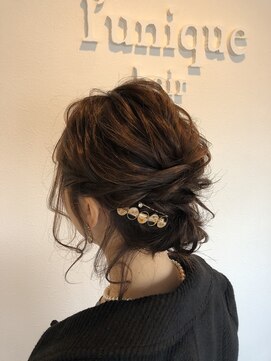 リュニック(l'unique) ゆるふわローシニヨン