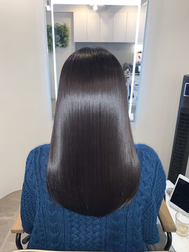 アールサロン アオヤマ(Rr SALON AOYAMA) ダークアッシュプラチナミネコラ