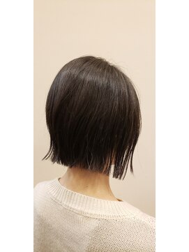 シェルフィ アピタ長久手店 切りっぱなしボブ