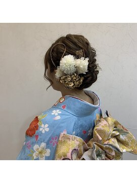 ニューカンヌ 美容室 振袖着付けとヘアアレンジ