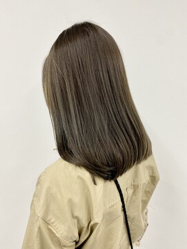 ラベスト キョウト(LOVEST) 綺麗な透明感グレージュカラー