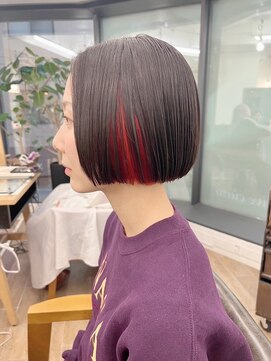 ネオリーブ クーロ(Neolive curro) インナーカラーイヤリングカラー×美髪ボブ[横浜/東神奈川]