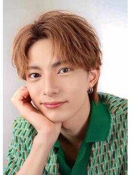 オーシャントーキョー 心斎橋(OCEAN TOKYO WEST) ラウンドマッシュシースルーフェザーショートウルフ