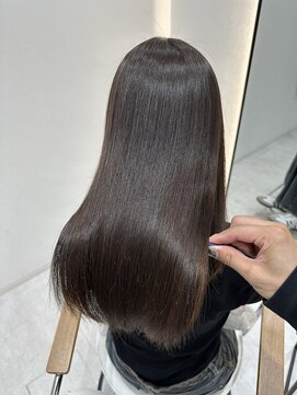 ジーナ 博多筑紫口(Zina) サラ艶 美髪矯正×透明感ダークブラウン!【福田れん】