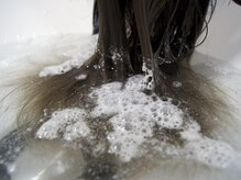 【marbb】髪の表面の汚れや内部の不純物と頭皮の汚れをリセット