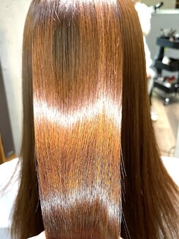イオヘア('io HAIR)の写真/【全MENUマイクロバブルmarbb付き】メニューに合わせた丁寧な前処理TRで、ダメージレスなツヤ髪へ♪