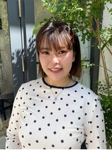 エクリ(equri×SHISEIDO) 新井 莉香