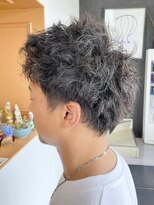 イースト(YEAST)&nbsp;無造作パーマツイストスパイラルパーマツーブロックメンズカット