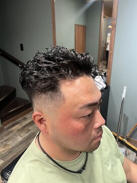 スタンドバーバー 柏(STAND BARBER) リバースセンターパート/ニュアンスパーマ/ダウンバング/柏
