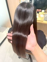 ファムバイアヴァンス(Femme by AVANCE.)&nbsp;くびれヘア美髪ロングストレート