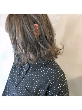 ミント(mint) 透明感！カーキグレージュ♪