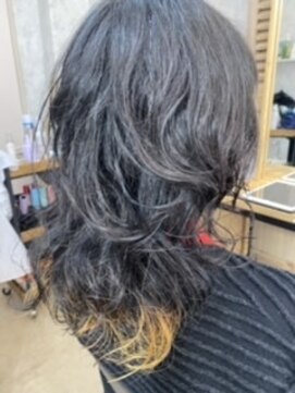 ティティ(titi) ☆ウルフパーマ☆裾イエローカラー☆