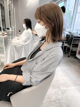 ジェム(GEM) 外ハネミルクティーベージュ◎