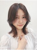 ナチュラル ウルフミディアムスタイル×グレージュカラー