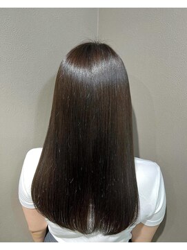 エル 浅草(Ele.) 【イエベカラー】ナチュラルアッシュカラー