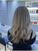 ミルクティーベージュ