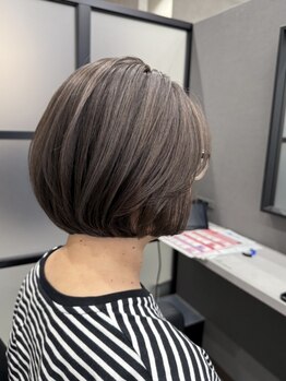 エミュ(Aimu.)の写真/【カット+フルカラー+salom ¥13200→¥8800】白髪染めも艶感×透明感カラーであなたらしいお洒落を楽しむ♪