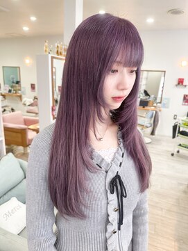 エルフ(elf) パープルカラー×顔まわりレイヤーカット / にしじまみえ