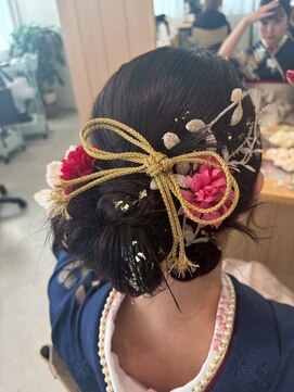 ファムバイアヴァンス(Femme by AVANCE.) くびれヘア和モダンゴールドアップスタイル