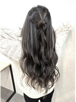 エル オオサカ 心斎橋店(L. OSAKA)&nbsp;コントラストハイライト_グレージュカラーボブウルフ_S31