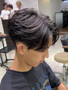 リップス 横浜(LIPPS) 【LIPPS横浜】フェザーパーマ／フェザーショート