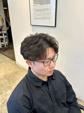 ザデイ カットアンドカルチャーショップ(THE DAY CUT&CULTURE SHOP) フェザーパーマ