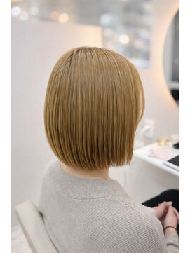 ミリー(Mily) ミルクティーグレージュ×ボブ