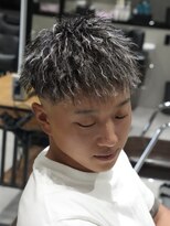 メッツ 原宿(METS)&nbsp;MEN'S/ツイスパダウンバング×スキンフェード/短髪/ハイライト