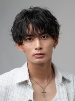 アロ 渋谷(Alo)&nbsp;黒髪シャドウパーマ×無造作センターパート