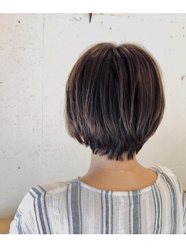 セラヴィ フー(C'EST LA VIE FUU) ショートボブ