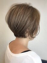 ウィロー(WILLOW)&nbsp;【WILLOW】ハイトーン×前下がりショート（井下貴史）