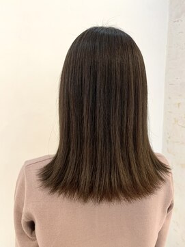 ジーナ セントラル銀座(Zina) 小顔セミウェットウェーブピンクベージュハイライトカラー