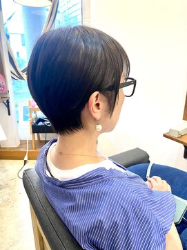 リブ(Lib) 20代30代40代大人可愛い前下がりショート◎