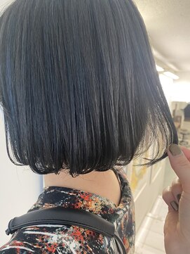 インビテーション(invitation) ブルーアッシュ×ミニボブ