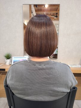 アンドビー(&b.) まとまる艶ボブ