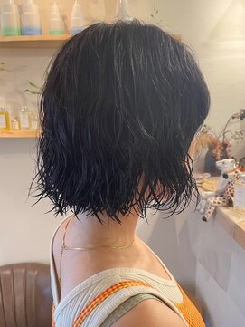 ビスクヘアデザイン(bisq hair design) ボブ　パーマ　艶髪　髪質改善カラー　ショート