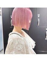 ベモ(NVEMO) ピンクボブミルクティーハイトーンボブケアブリーチダブルカラー