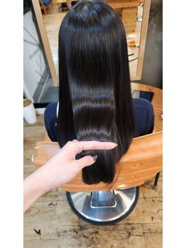 エルムトウキョウ(ELM Tokyo) 縮毛矯正と髪質改善トリートメントでうるっとツヤ髪☆