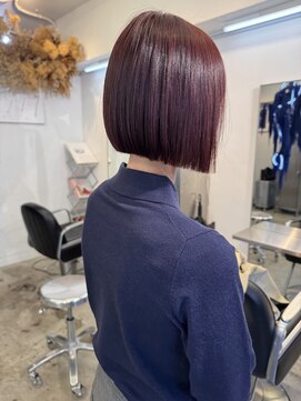 アンダーカレント(undercurrent) ブリーチなしハイトーンレッドブラウンミニボブ切りっぱなし