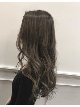 サロン ド ソーホー 蕨(Salon de SOHO) 【透明感】グレージュ×ハイライトグラデーション