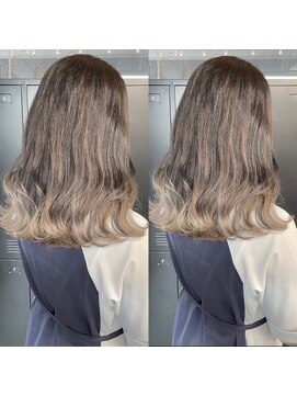 シー 浦安(SEA) ミルクティーベージュ、ホワイトベージュ、グラデーション