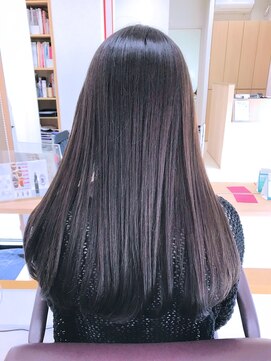 メタ(META) 切りっぱなしボブのロングスタイル☆