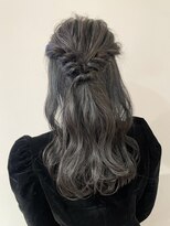 ミスト(mist) 〔mist〕編みおろし/ハーフアップアレンジ/あみおろし/金沢文庫