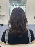 透明感ブラウン×ミディアムレイヤースタイル